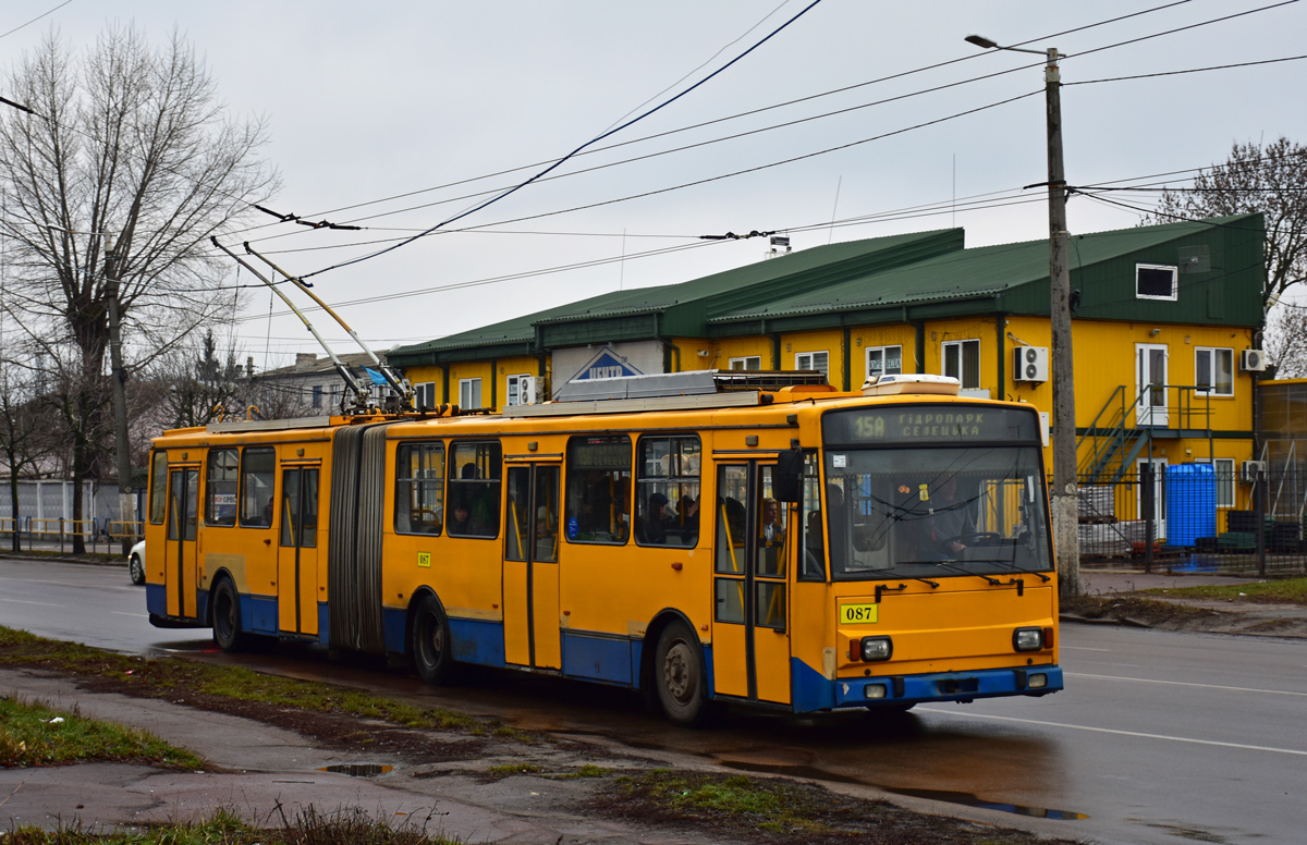 Житомир, Škoda 15Tr13/6M № 087