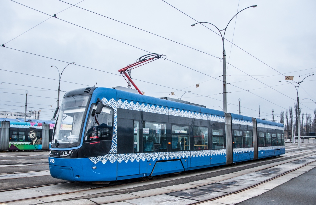 Киев, PESA 71-414К (Fokstrot) № 758