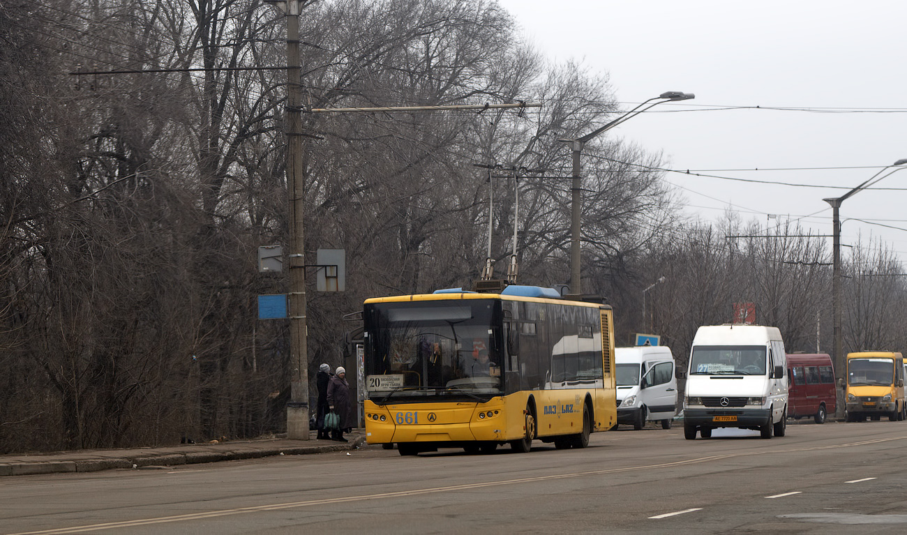 Kryvyj Rihas, LAZ E183D1 nr. 661