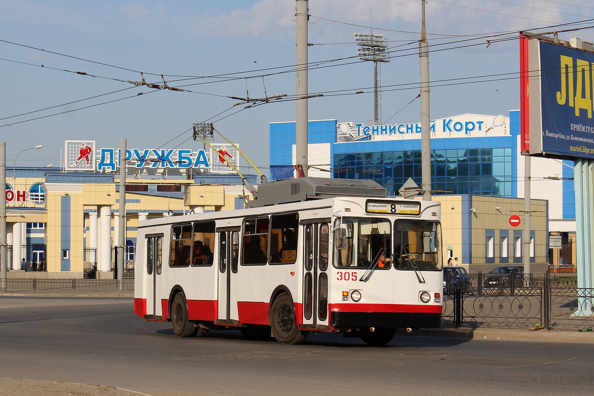 Йошкар-Ола, ЗиУ-682ГМ1 (с широкой передней дверью) № 305 Йошкар-Ола, ЗиУ-682ГМ1 (с широкой передней дверью) № 305