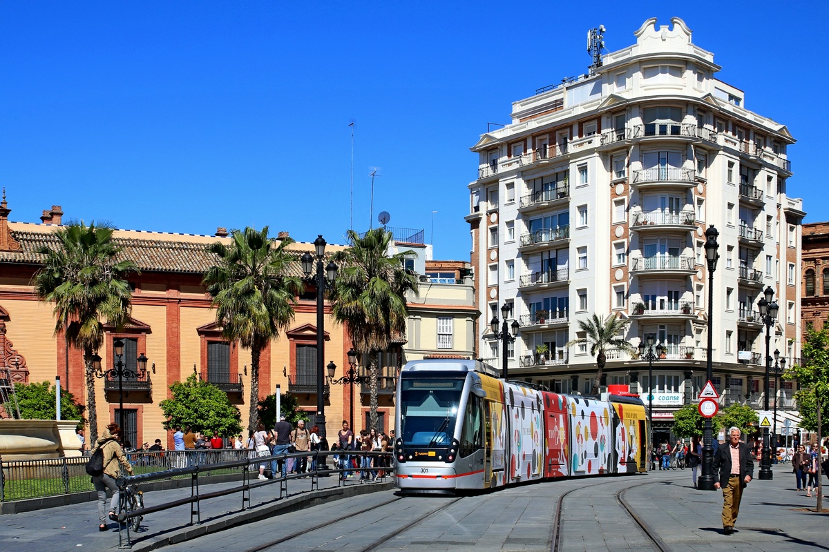 Sevilla, CAF Urbos 3 — 301