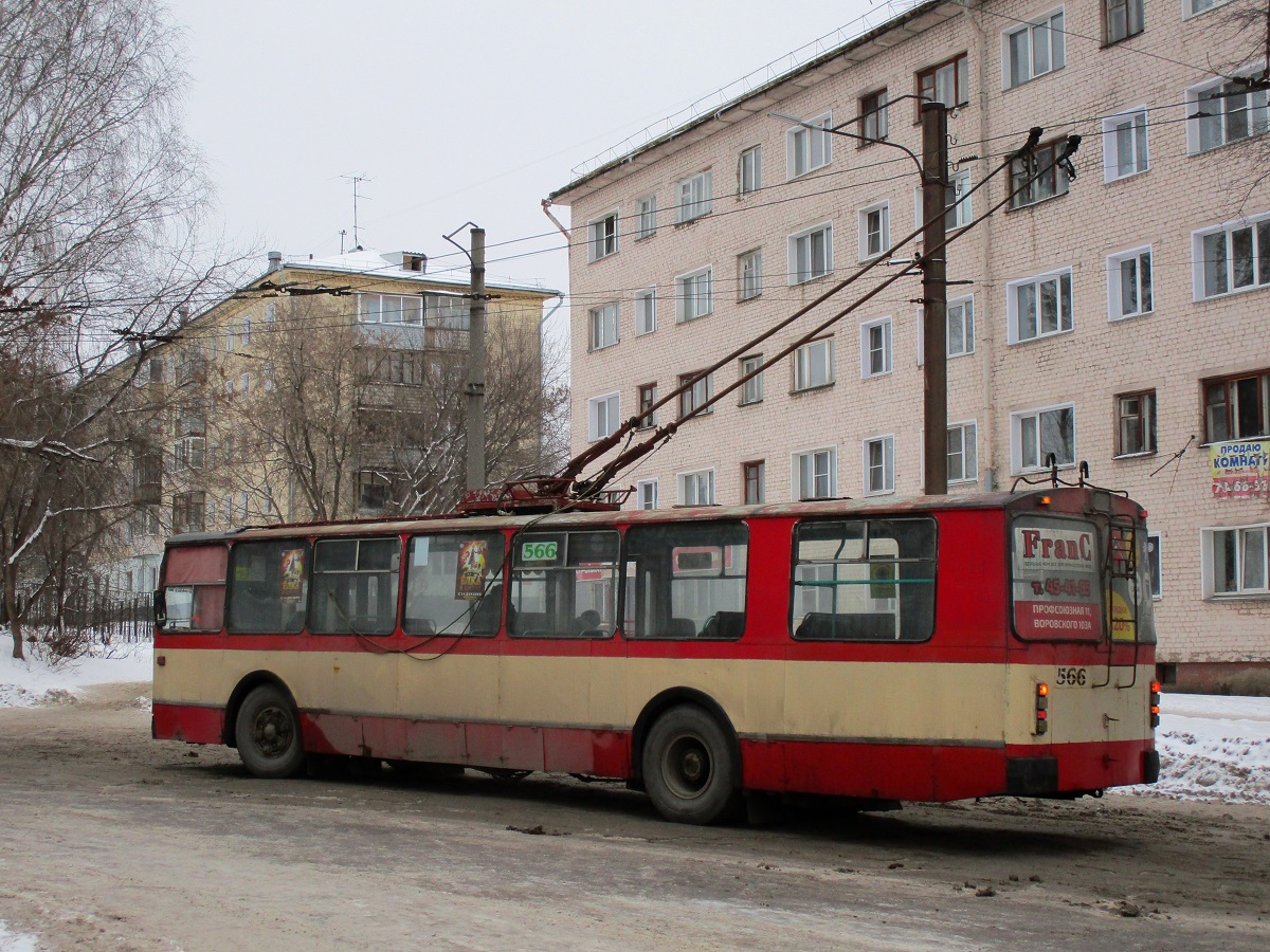 Kirow, ZiU-682G [G00] Nr 566