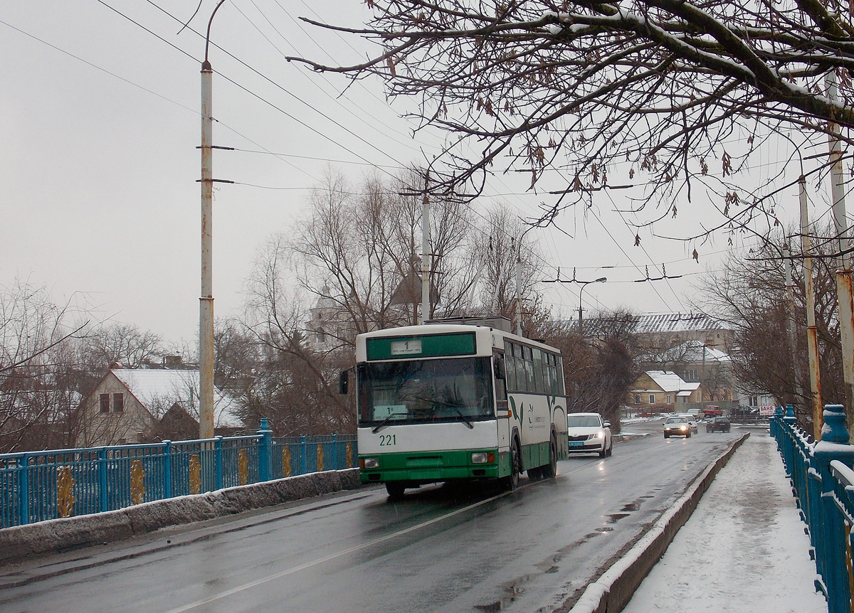 Луцк, MPK/Jelcz 120MT № 221