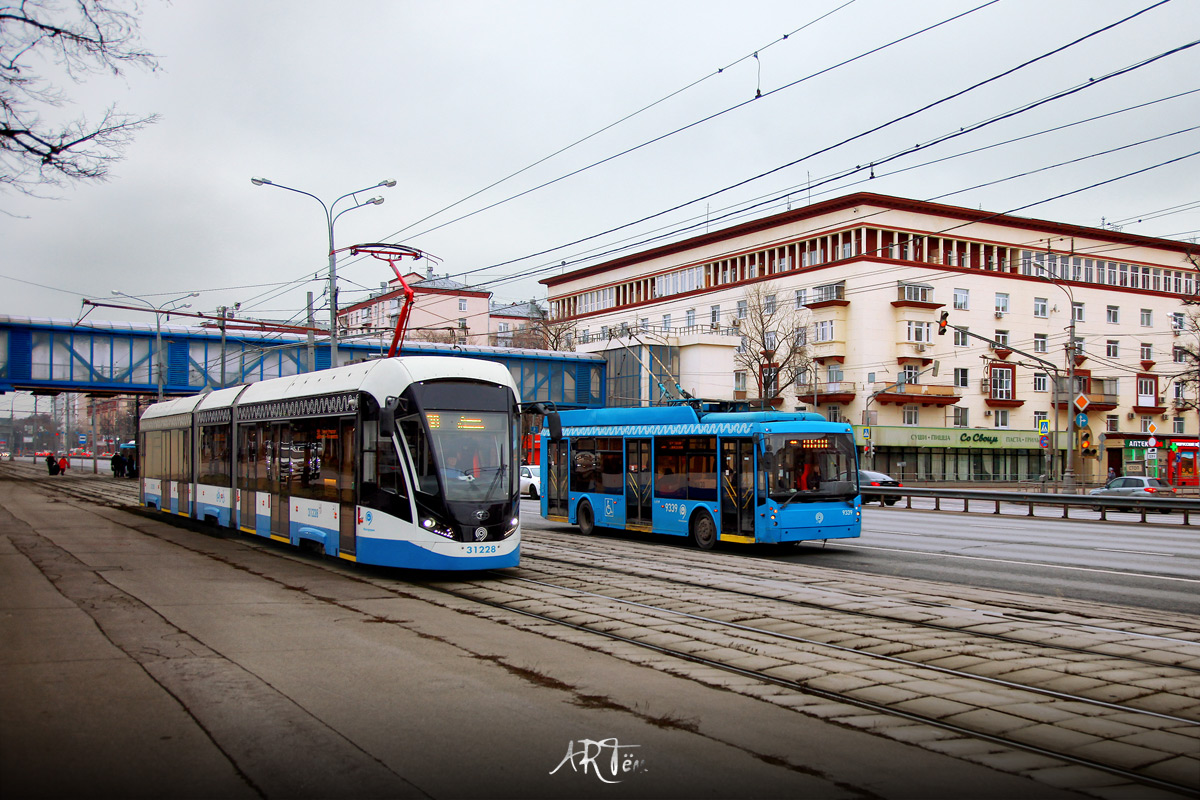 Moszkva, 71-931M “Vityaz-M” — 31228; Moszkva, Trolza-5265.00 “Megapolis” — 9339