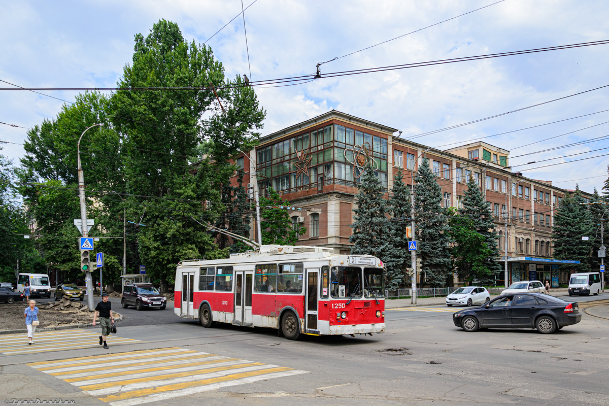 Саратов, ЗиУ-682Г-016.02 № 1250