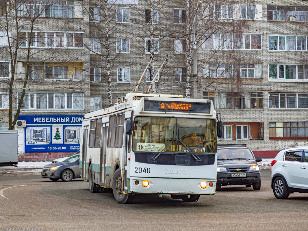 Пенза, ЗиУ-682Г-016.02 № 2040