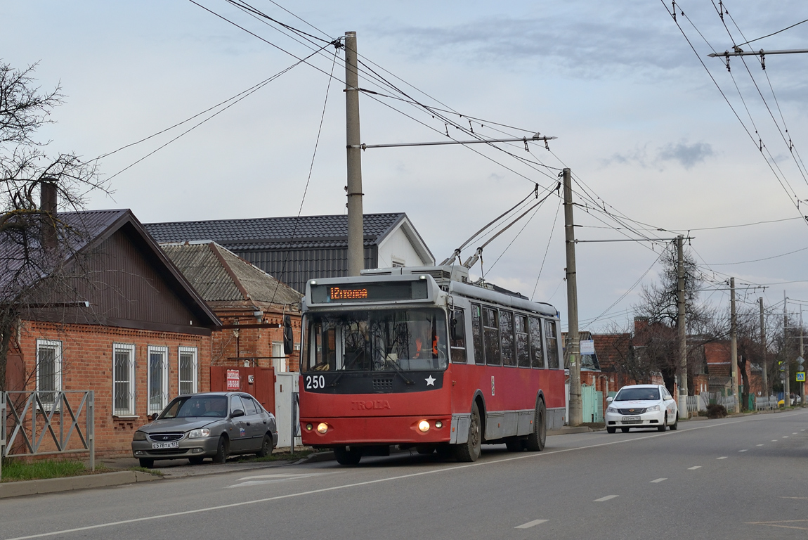 Краснодар, ЗиУ-682Г-016.04 № 250