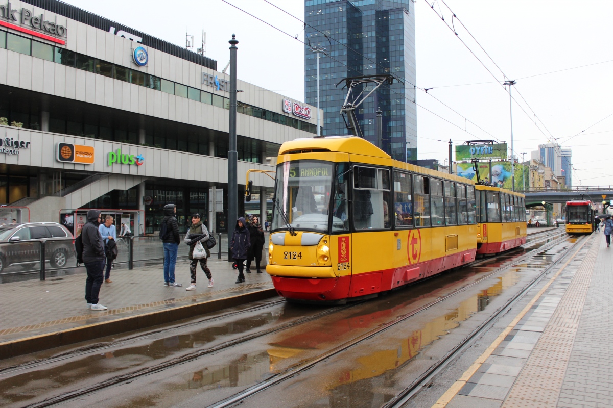 Варшава, Konstal 105N2k/2000 № 2124