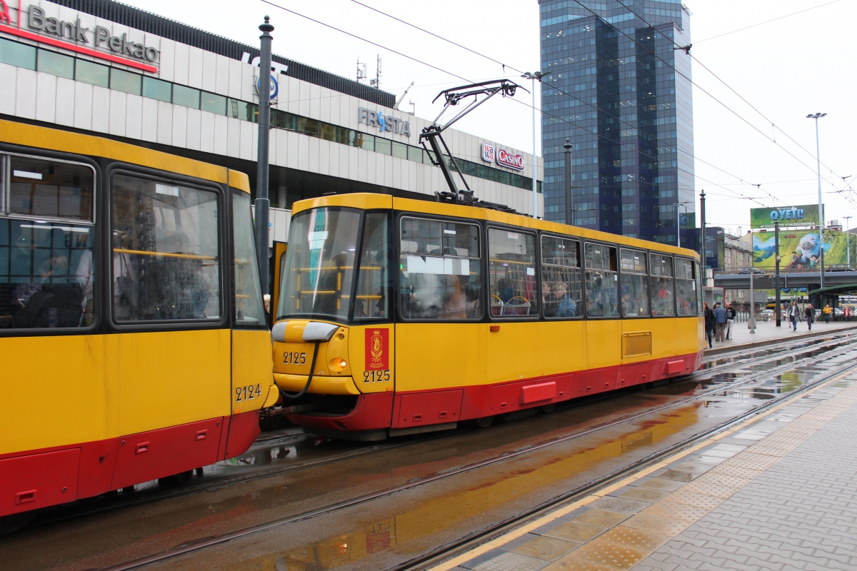 Варшава, Konstal 105N2k/2000 № 2125