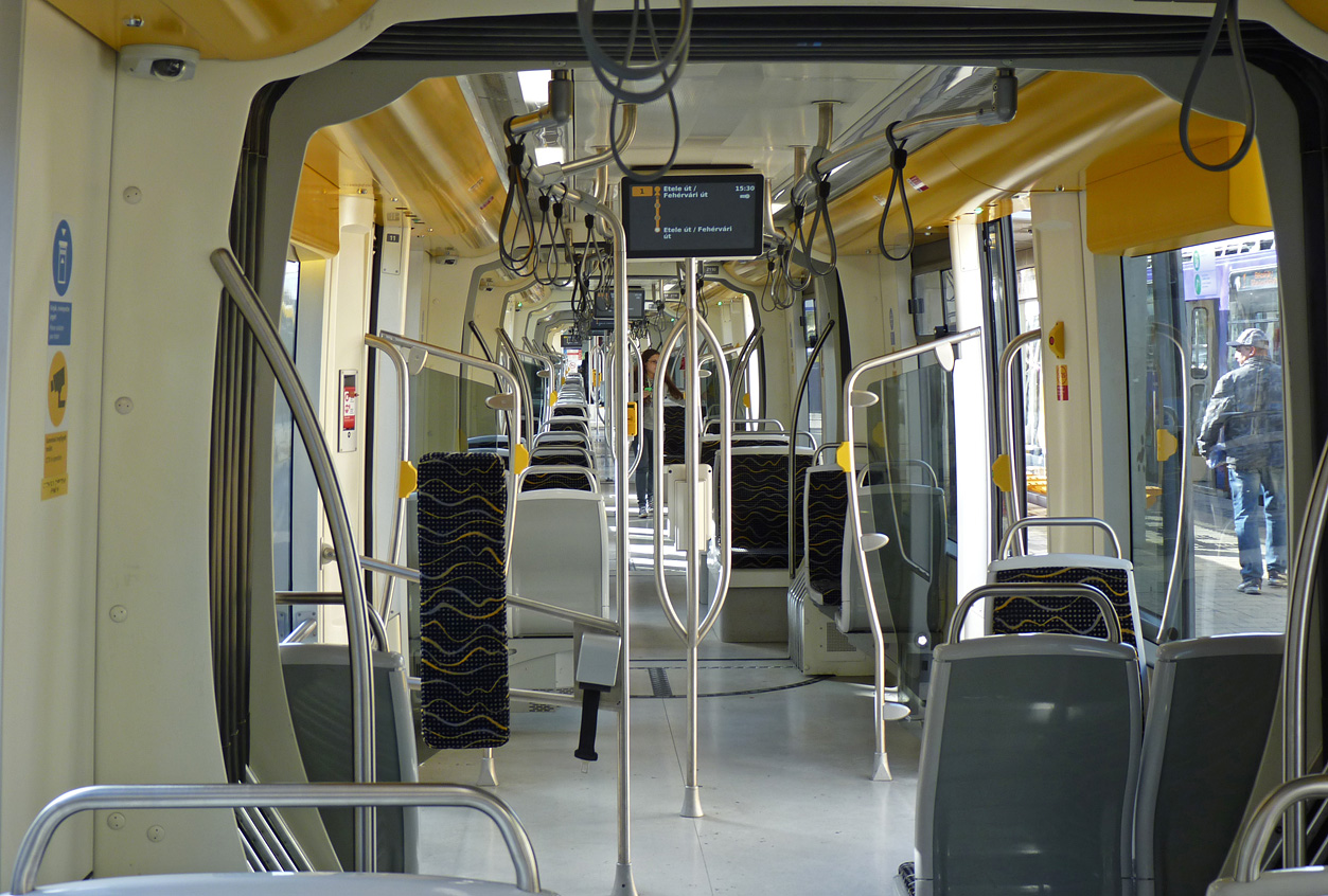 Budapest, CAF Urbos 3 № 2110