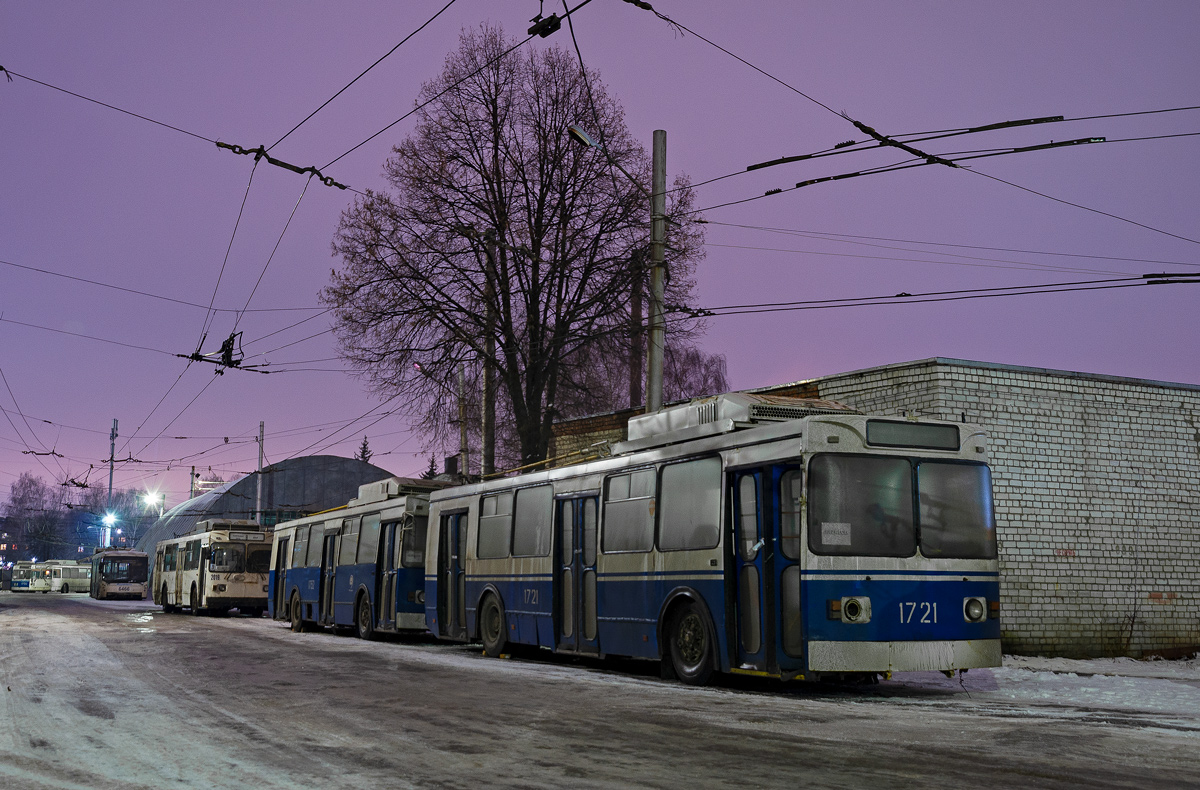 Рязань, ЗиУ-682ГМ1 (с широкой передней дверью) № (1721) (2046)