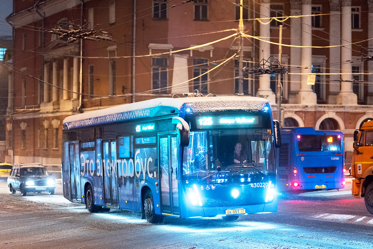 Москва, КАМАЗ-6282 № 430220