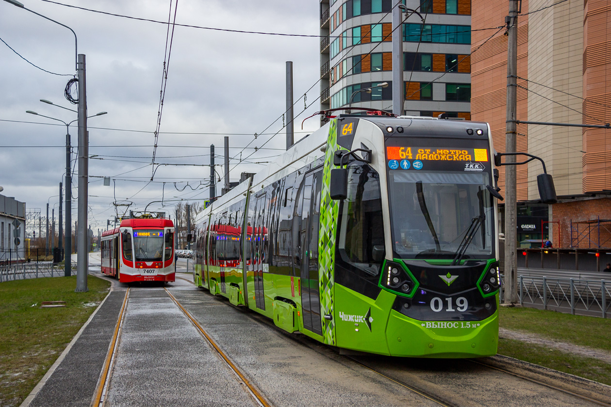 Санкт-Петербург, 71-631-02 № 7407; Санкт-Петербург, Stadler B85600M № 019