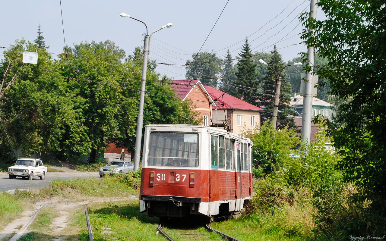 Nowosybirsk, 71-605 (KTM-5M3) Nr 3037