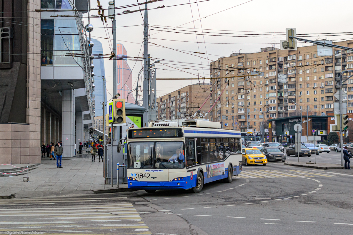 Москва, СВАРЗ-МАЗ-6235.00 № 3842