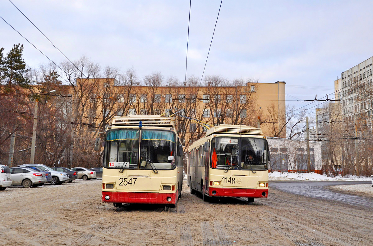 Челябинск, ЛиАЗ-5280 (ВЗТМ) № 2547; Челябинск, ЛиАЗ-5280 (ВЗТМ) № 1148