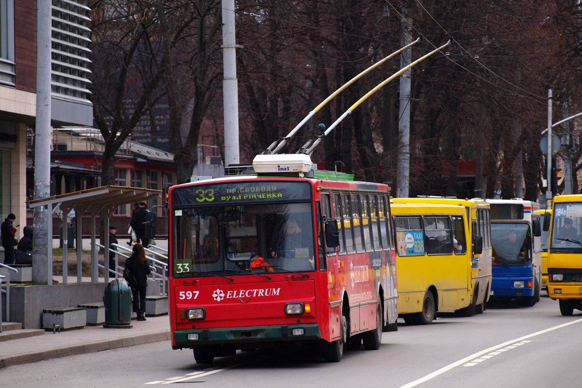 Львов, Škoda 14TrM № 597