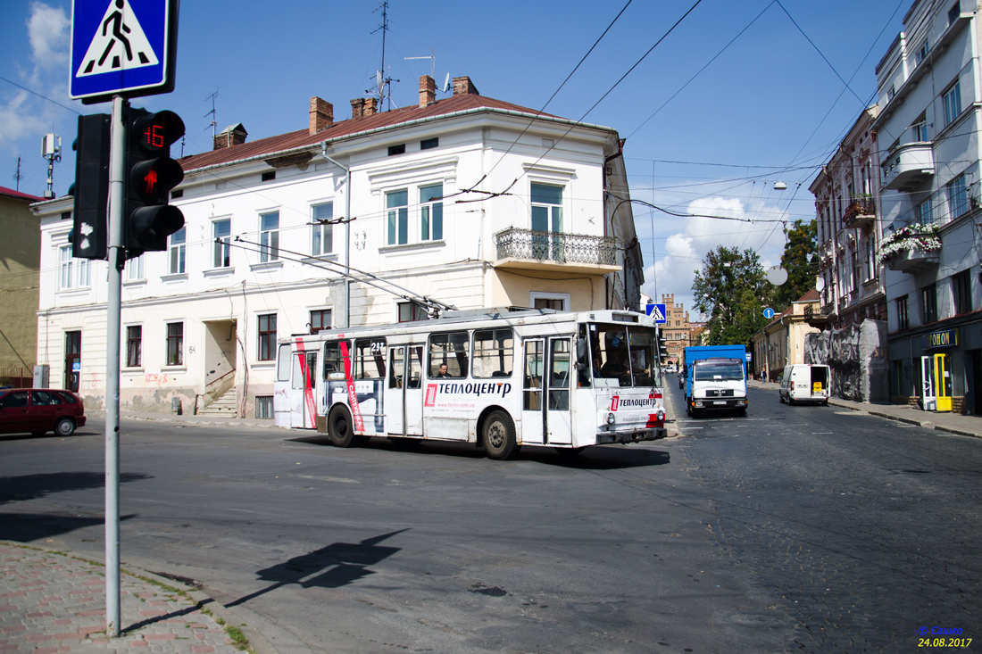 Černivciai, Škoda 14Tr89/6 nr. 297