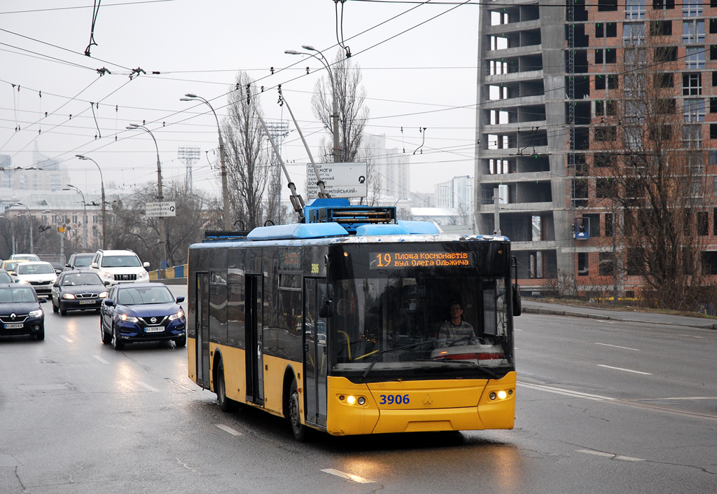 Киев, ЛАЗ E183D1 № 3906