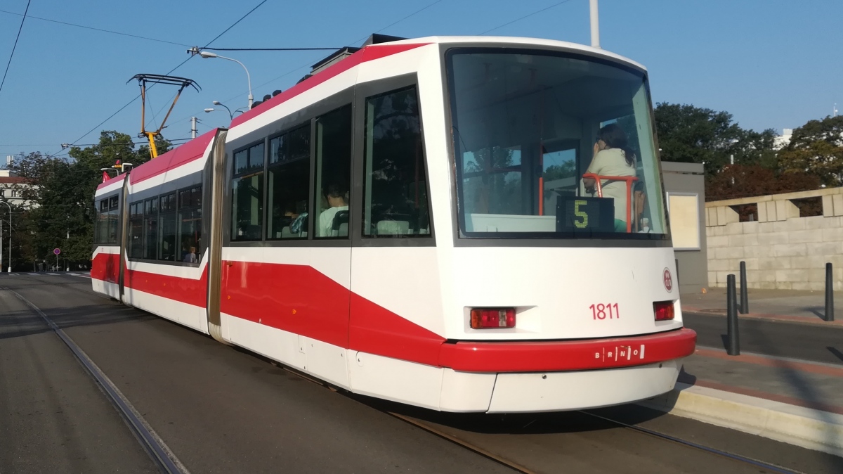 Brno, Škoda 03T6 Anitra № 1811