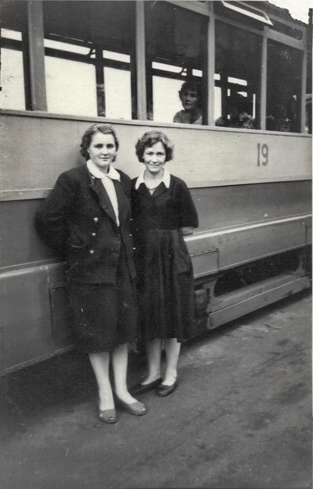 Daugavpils, Fenikss 2-axle motor car Br. 19; Daugavpils — Old photos