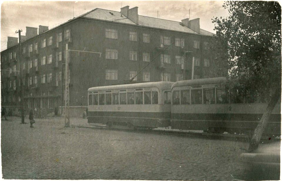 Даугавпилс, Двухосный моторный «Фениксъ» № 07; Даугавпилс, Двухосный прицепной вагон № 2; Даугавпилс — Старые фотографии