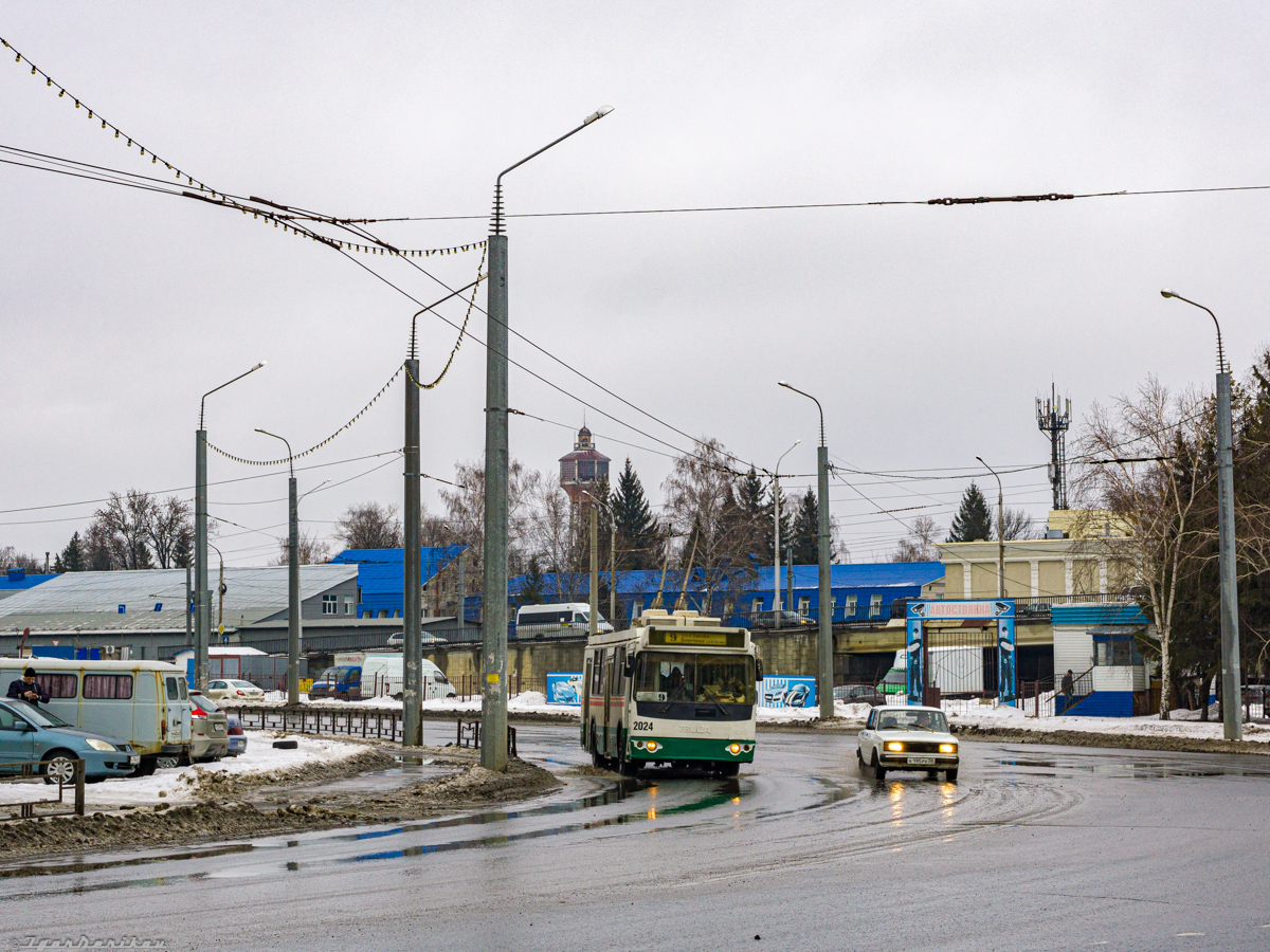 Пенза, ЗиУ-682Г-016.02 № 2024
