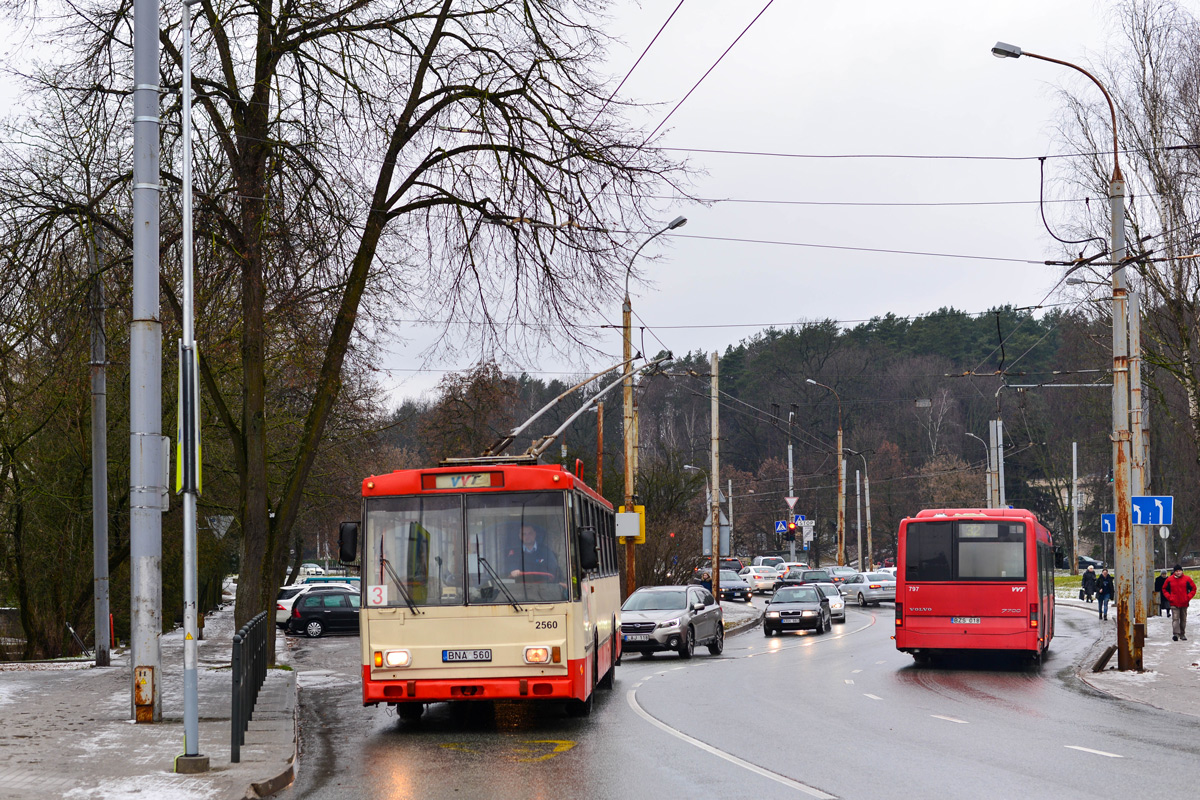 Vilnius, Škoda 14Tr11/6 № 2560