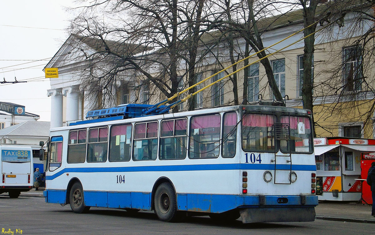 Полтава, ЮМЗ Т2 № 104