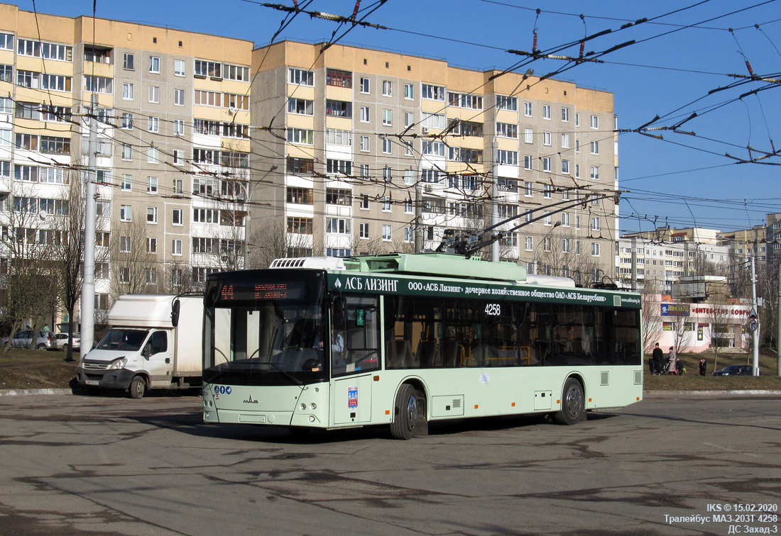 Minsk, MAZ-203T70 Nr. 4258