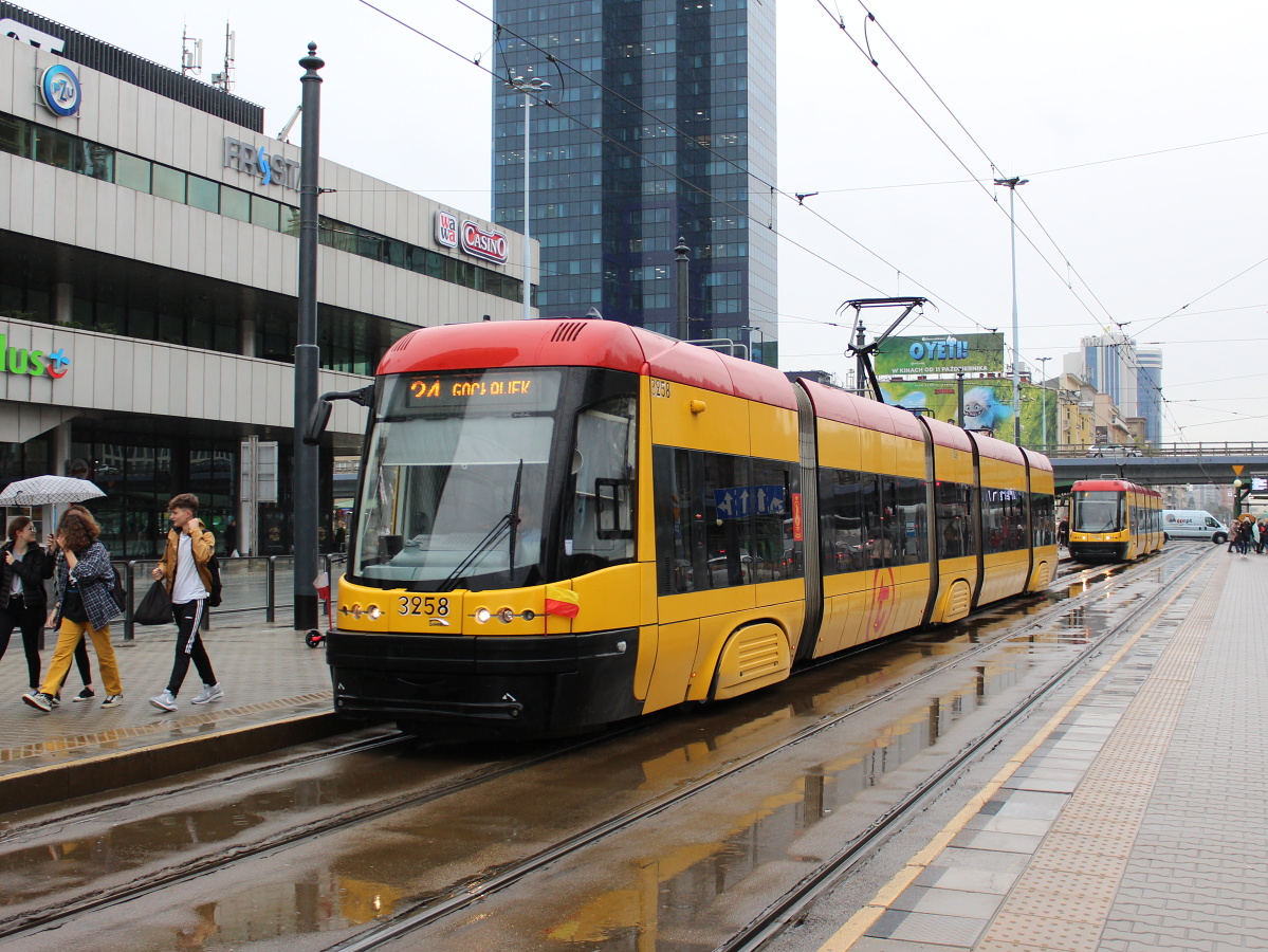 Варшава, PESA Swing 120Na № 3258