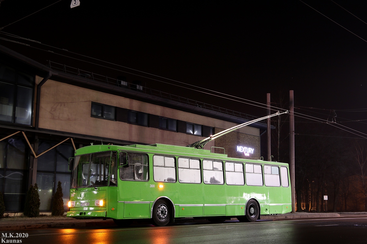 Kaunas, Škoda 14Tr02/6 № 300