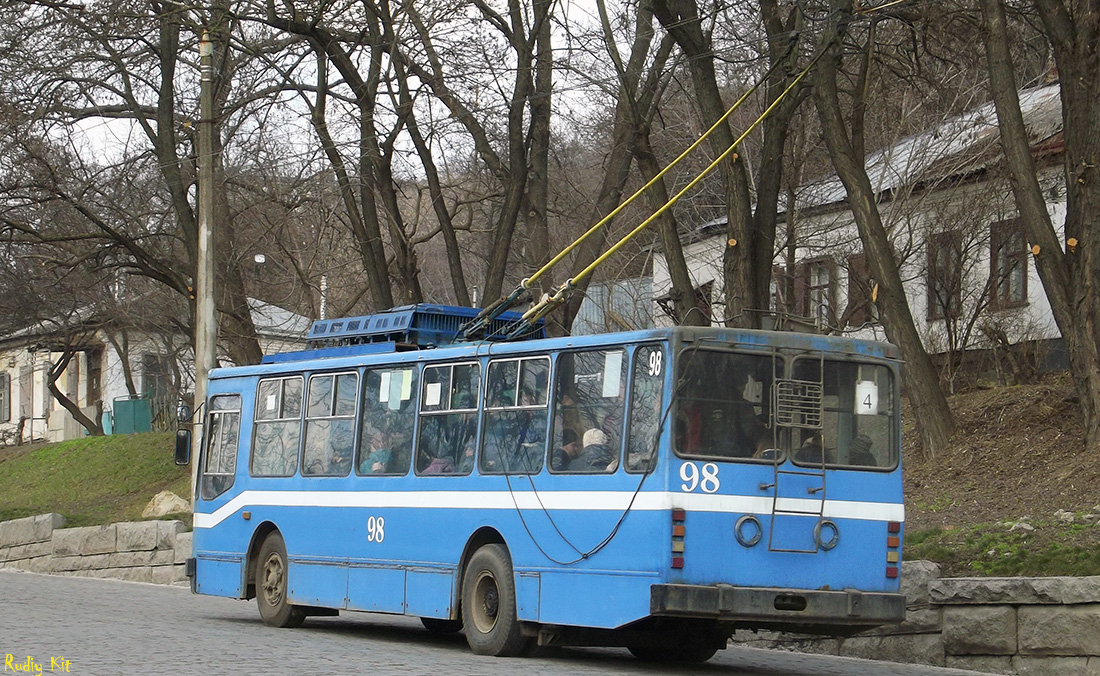 Полтава, ЮМЗ Т2 № 98