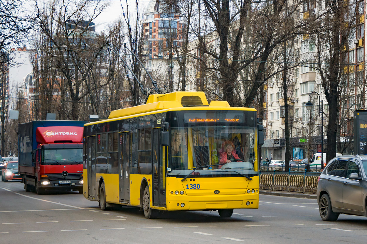 Киев, Богдан Т70110 № 1380