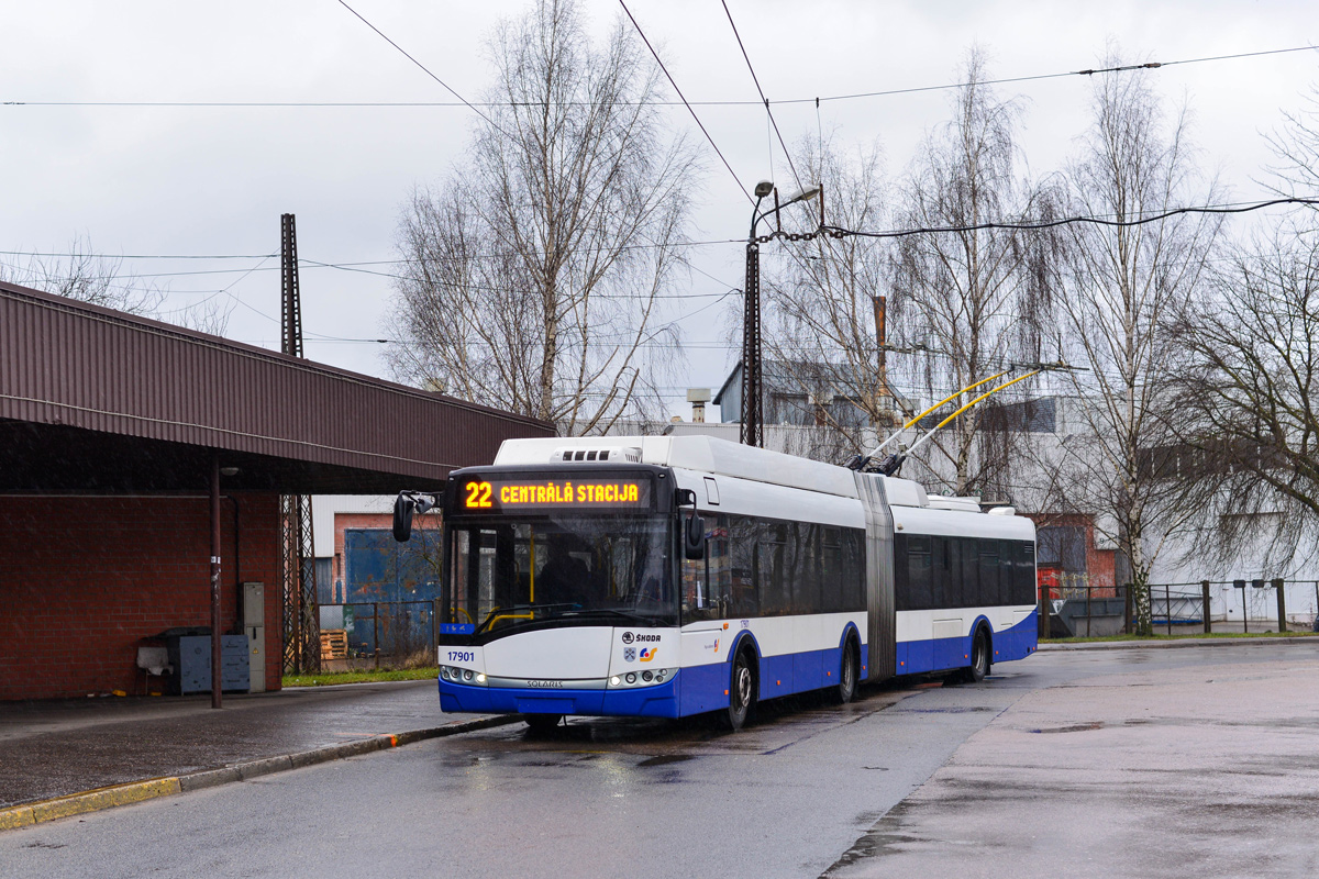 Riga, Škoda 27Tr Solaris III č. 17901