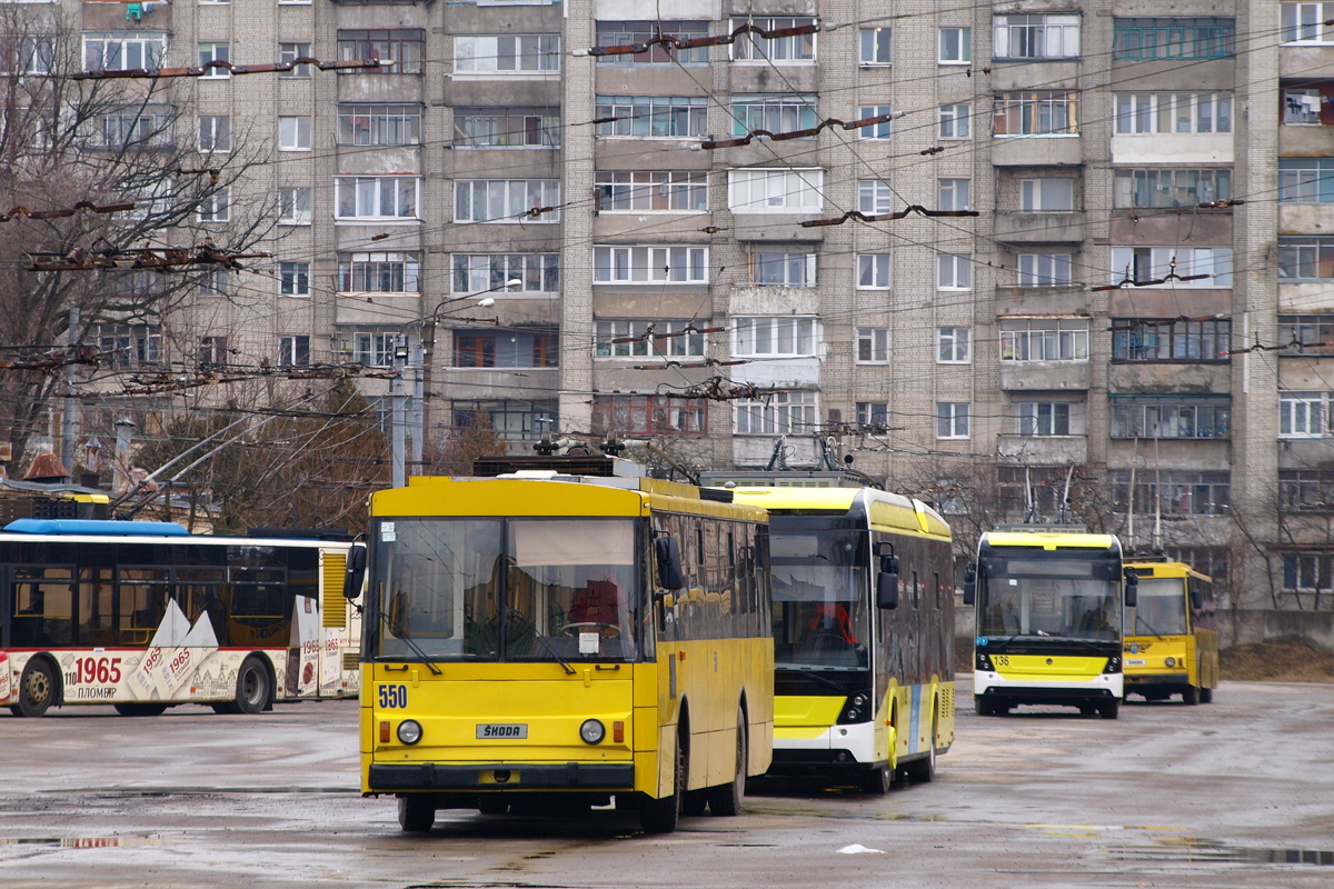 Львов, Škoda 14Tr89/6 № 550