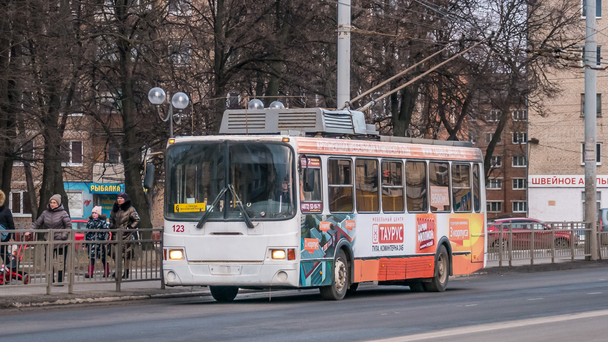 Тула, ЛиАЗ-5280 № 123