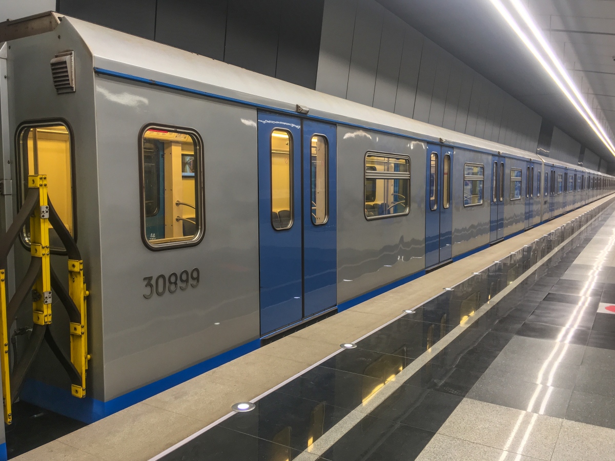 Moskva, 81-761 č. 30899 Moskva, 81-761 č. 30899