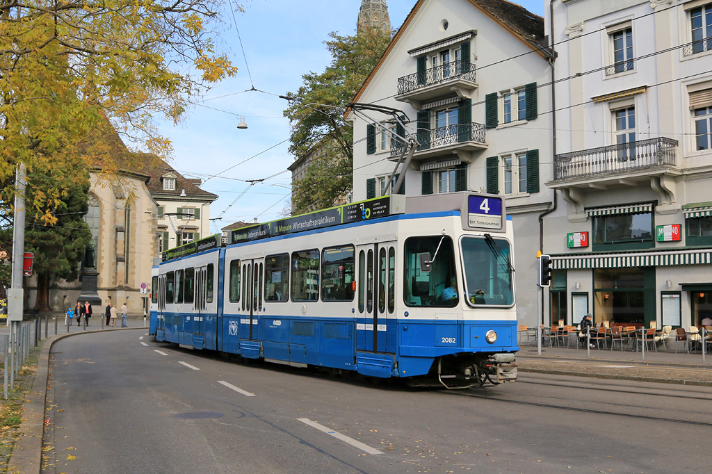 Zürich, SWP/SIG/BBC Be 4/6 "Tram 2000" — 2082