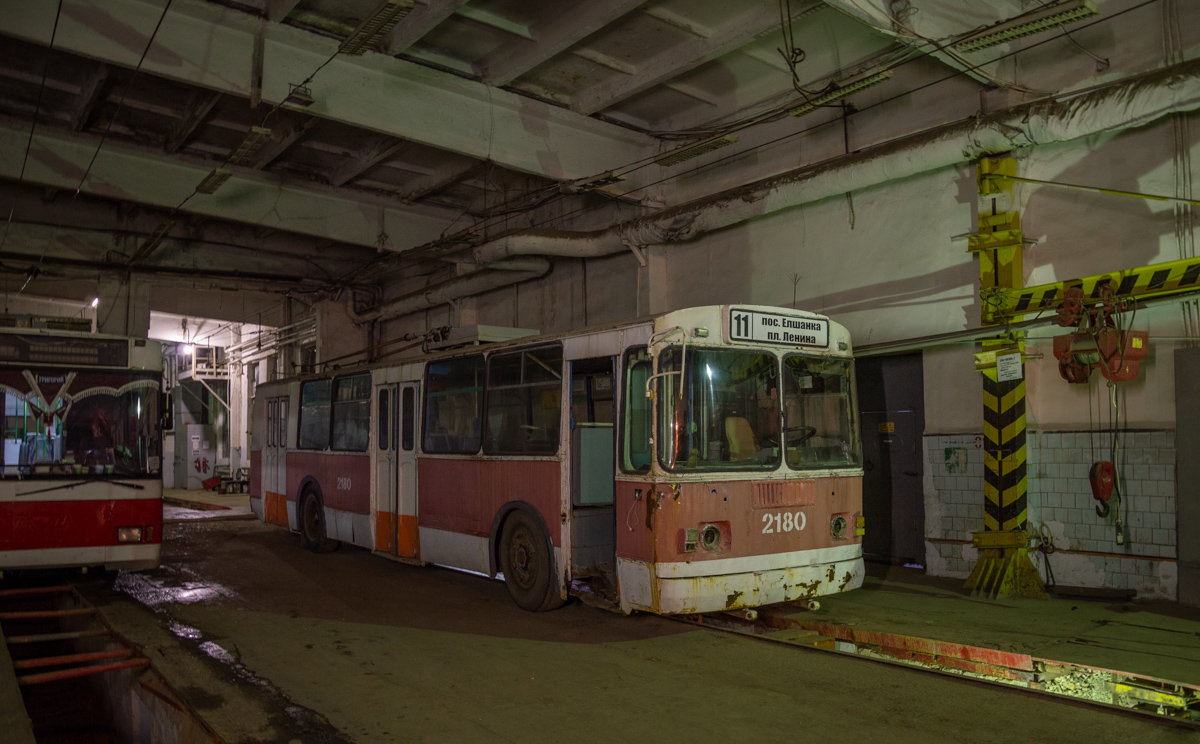 Саратов, ЗиУ-682Г [Г00] № 2180