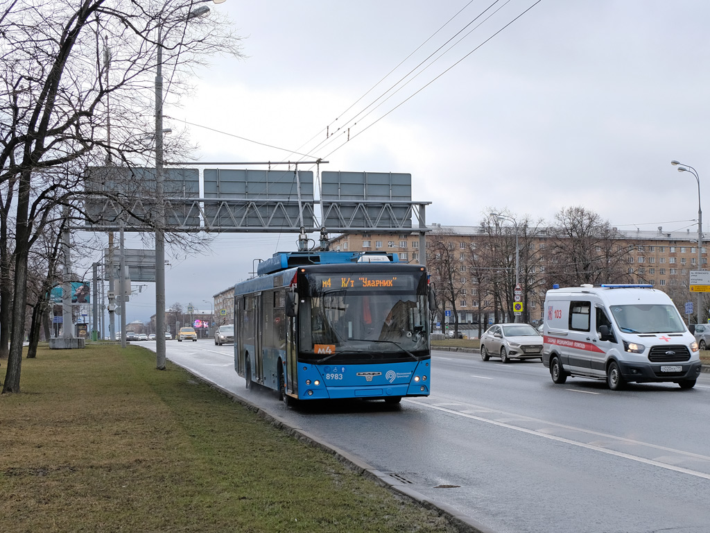Москва, СВАРЗ-МАЗ-6275 № 8983