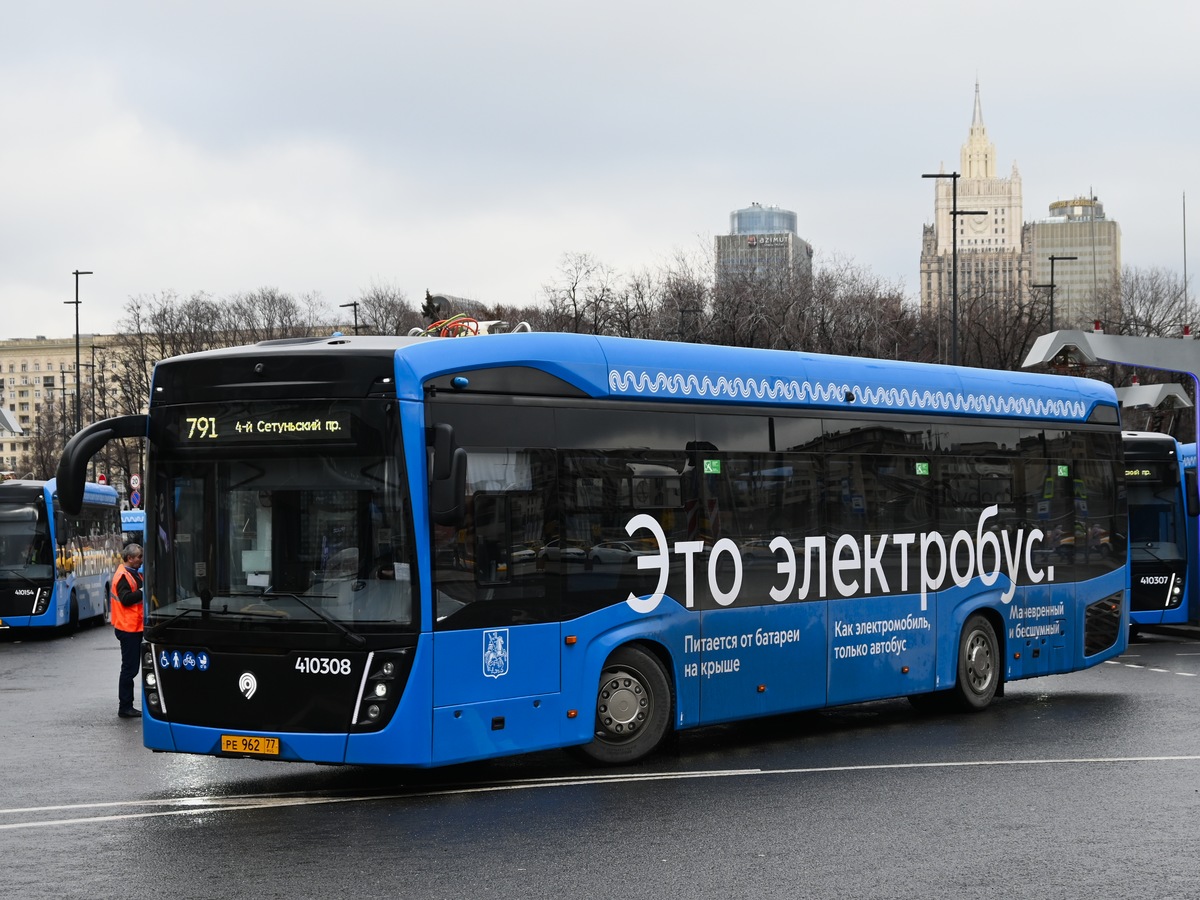 Moskwa, KAMAZ-6282 Nr 410308