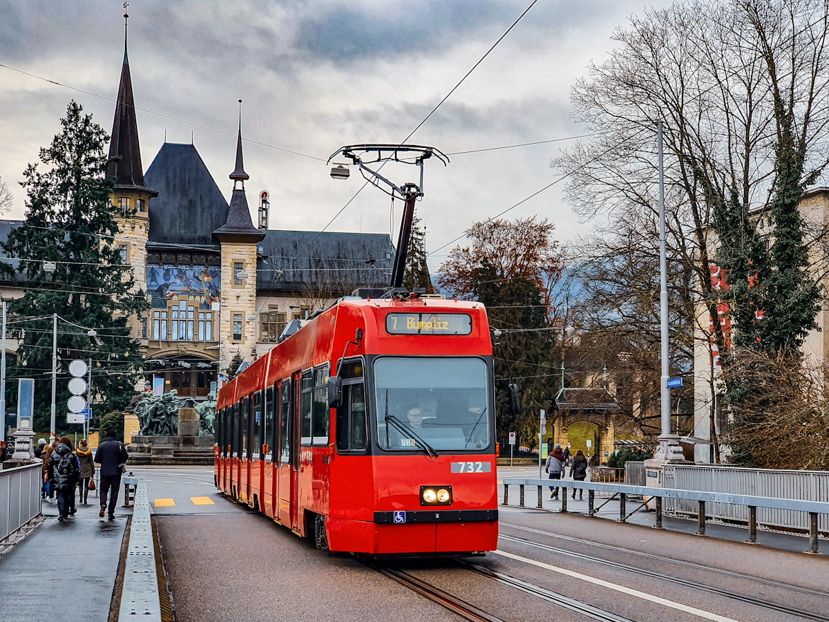 Берн, ACMV/ABB/Duewag Be 4/8 № 732