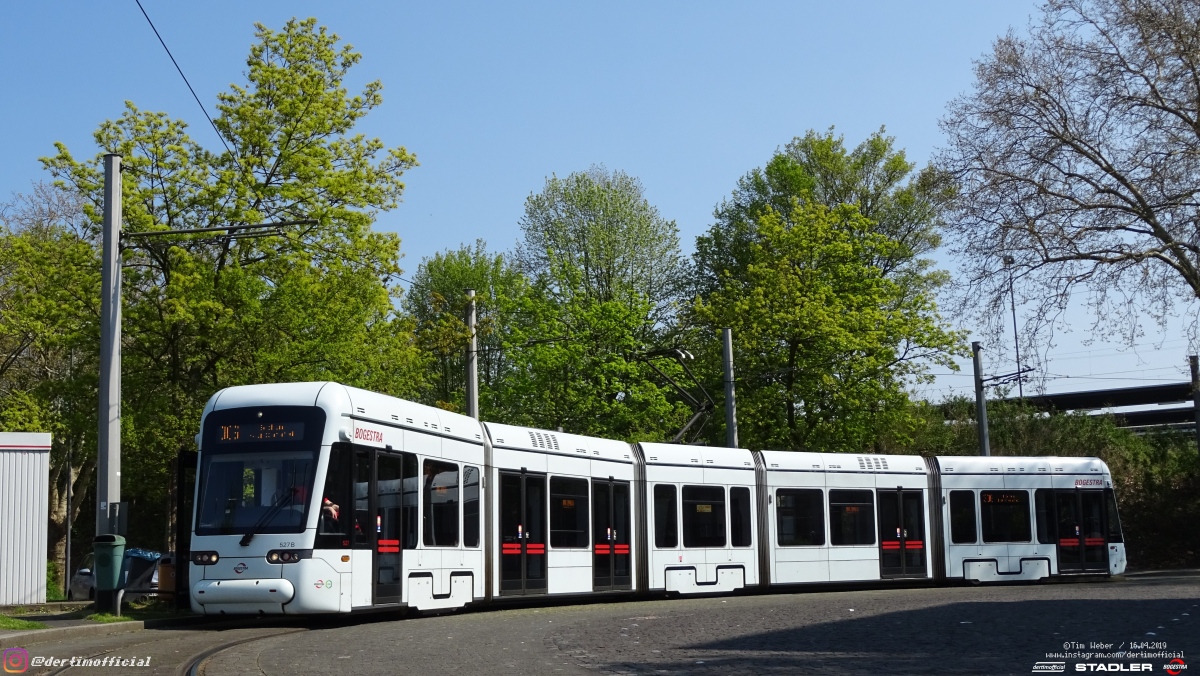 Бохум – Гельзенкирхен, Stadler Variobahn № 527