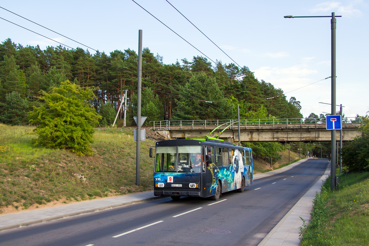 Каунас, Škoda 14Tr01 № 335