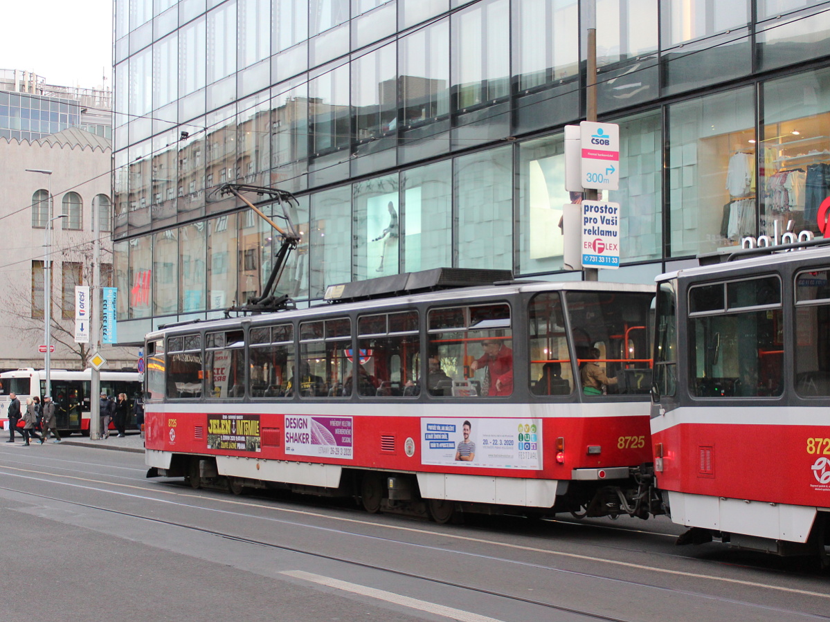 Прага, Tatra T6A5 № 8725