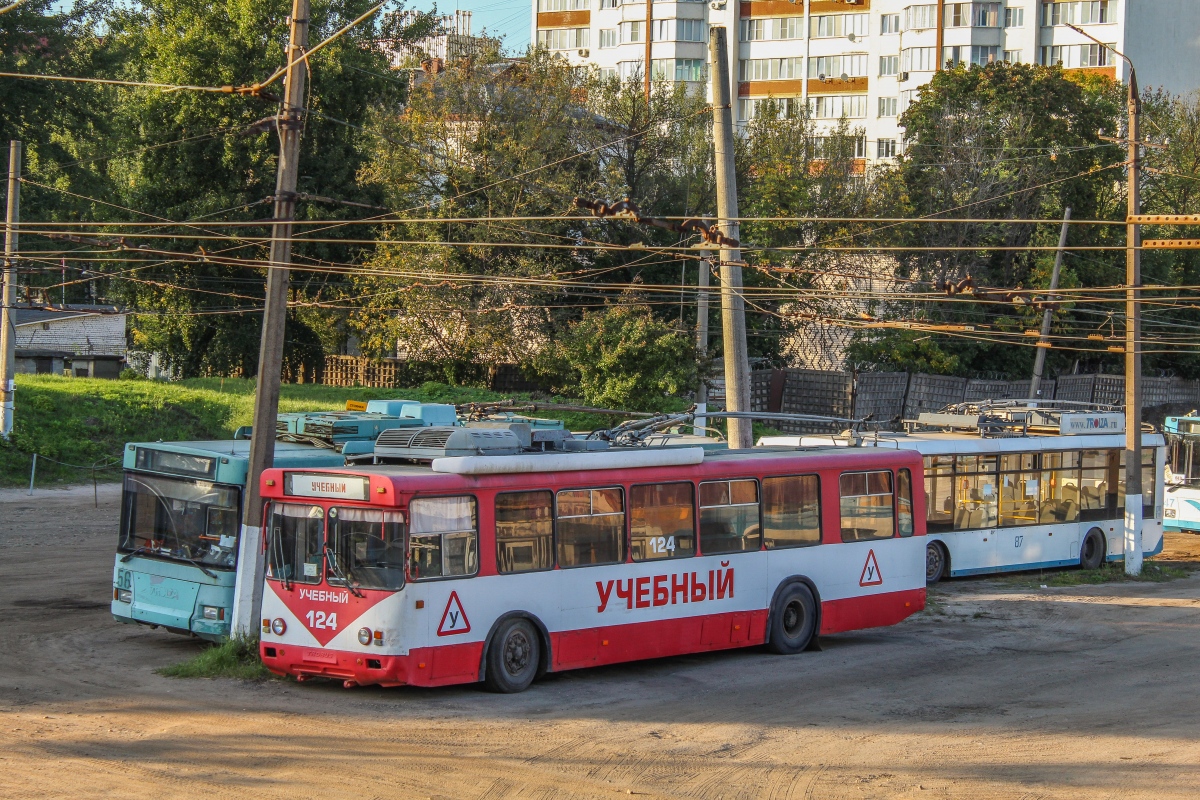 Тверь, БТЗ-5276-04 № 124