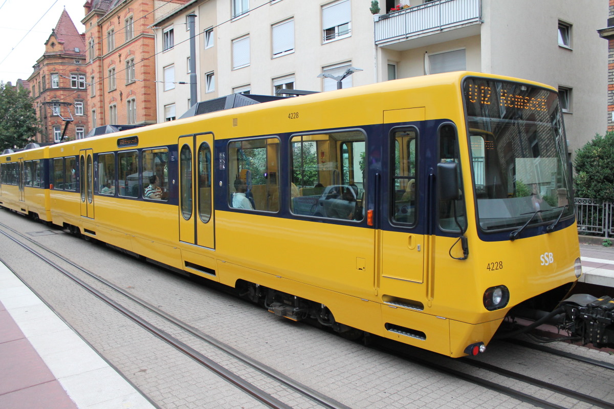 Stuttgart, Duewag DT8.S № 4228 Stuttgart, Duewag DT8.S № 4228