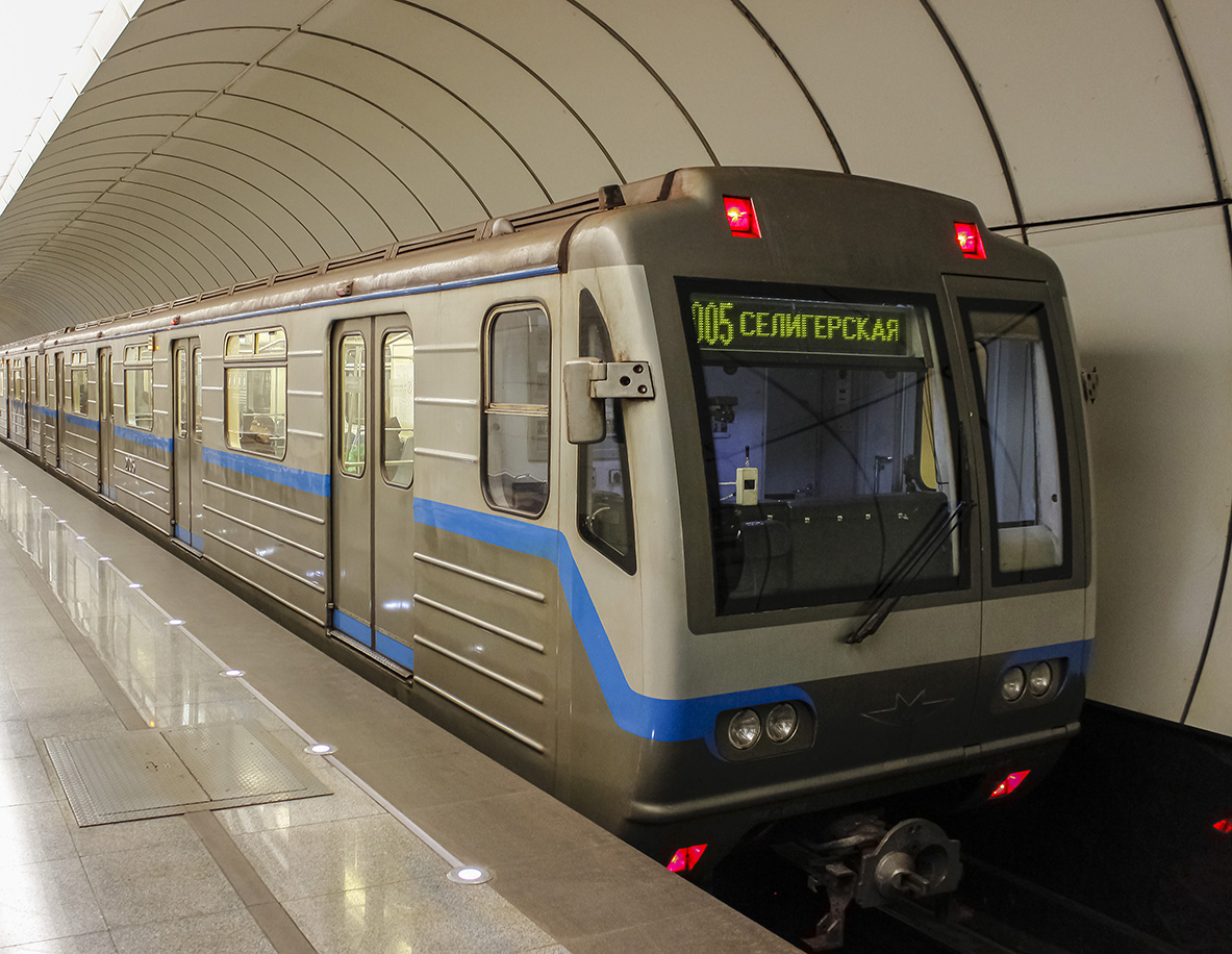 Moskva, 81-717.6 č. 27015