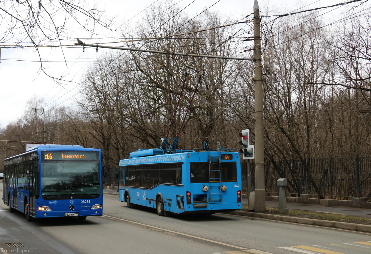 Москва, СВАРЗ-МАЗ-6235.00 № 3842